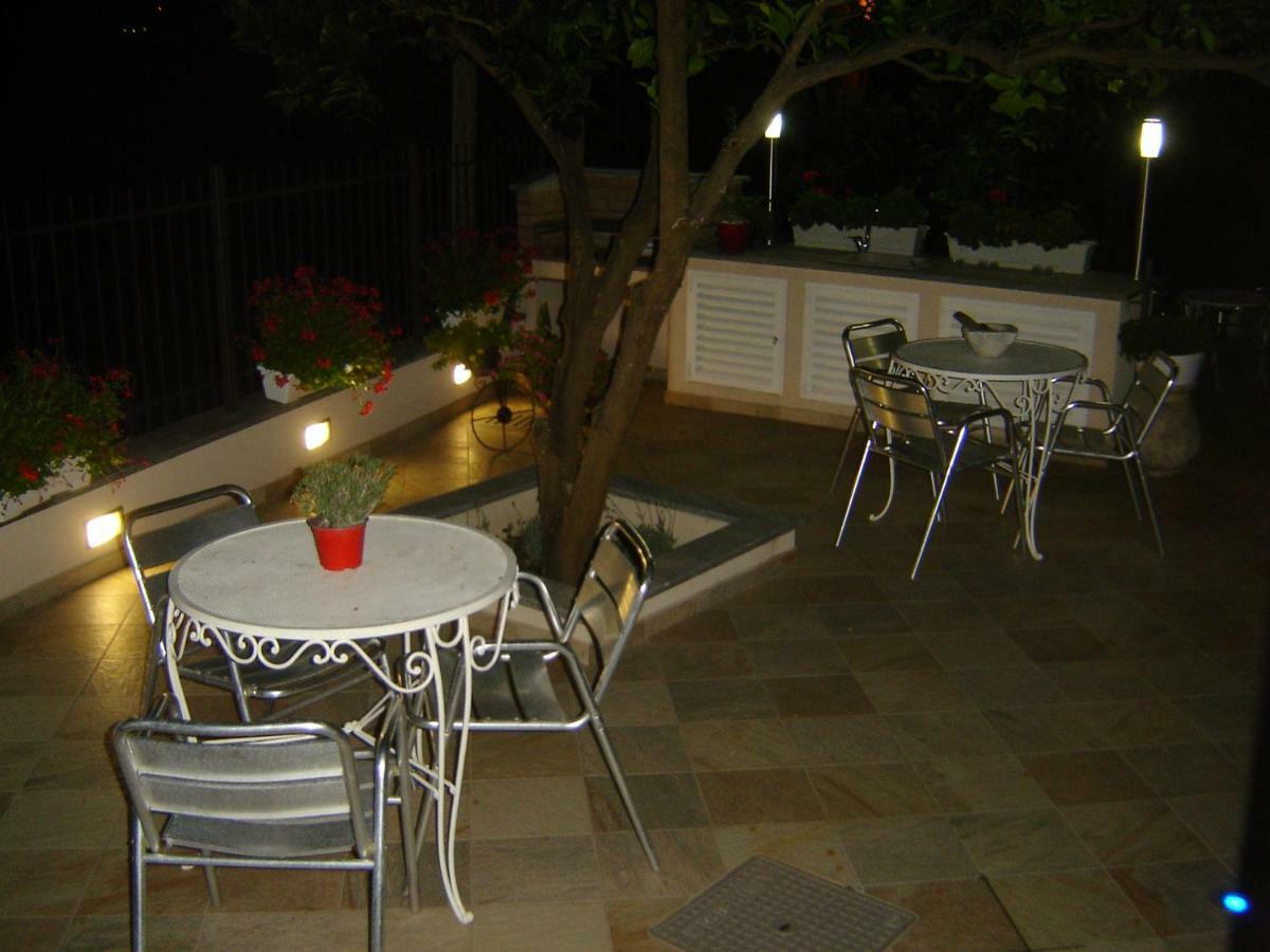 La Dolce Vita B&B Noli Exterior foto